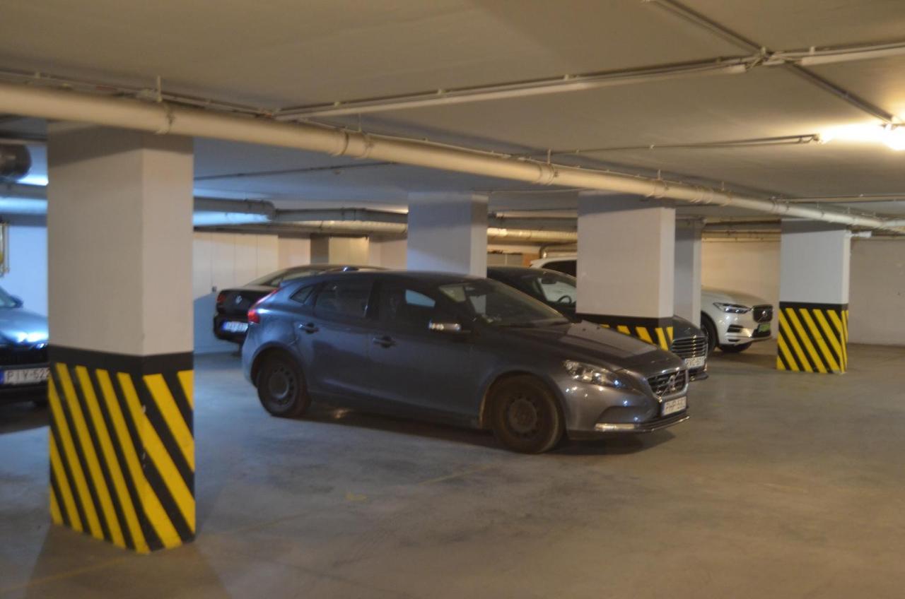 ブダペストFlat At The Edge Of The Center + Parkingアパートメント エクステリア 写真